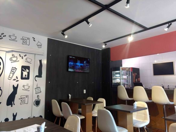Dog Club House - Dog Café tem itens para humanos e bichos. Foto: Kelly Pelisser